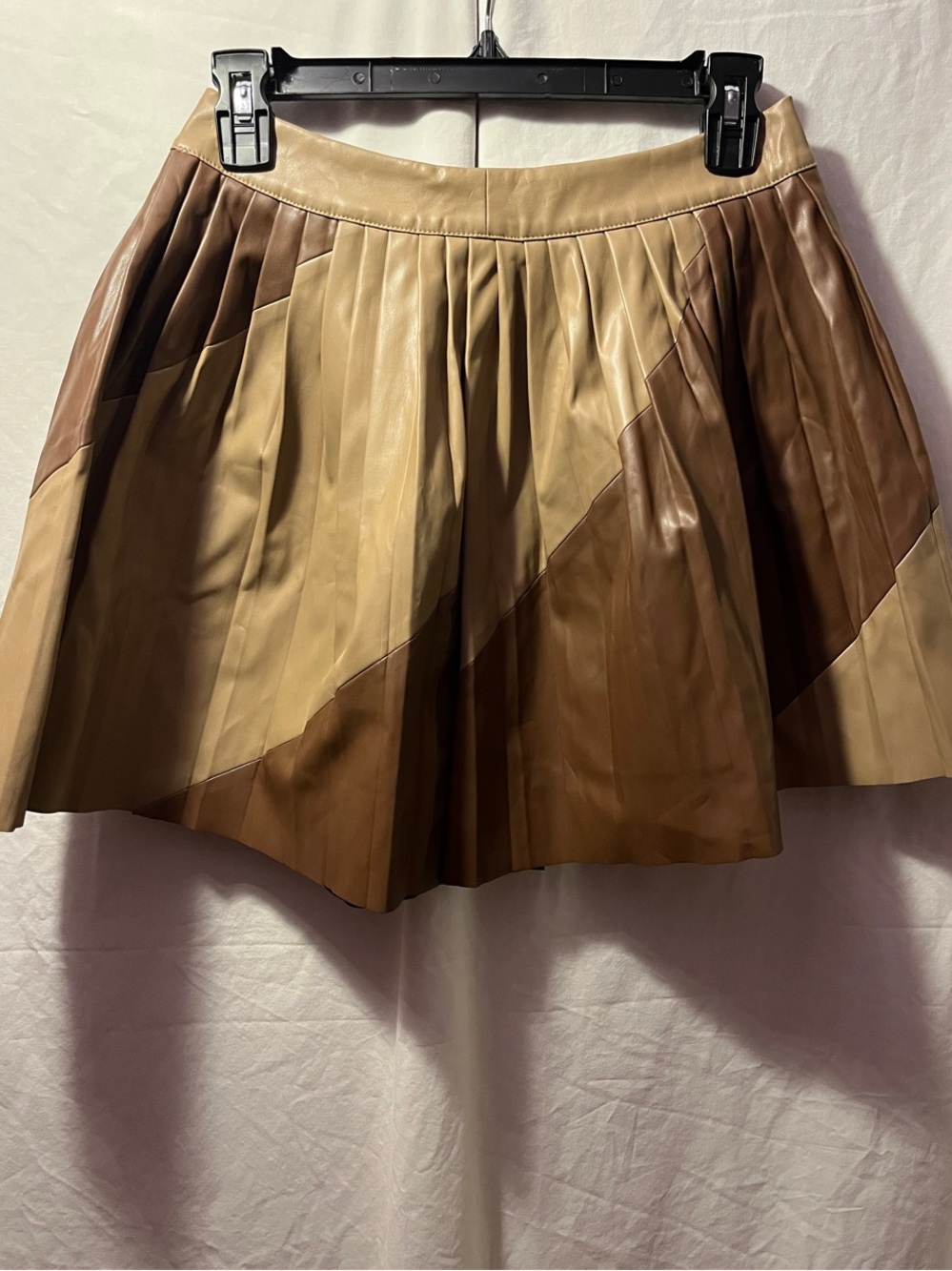Le Lis Two-Tone Brown & Tan Pleated Skater Skirt